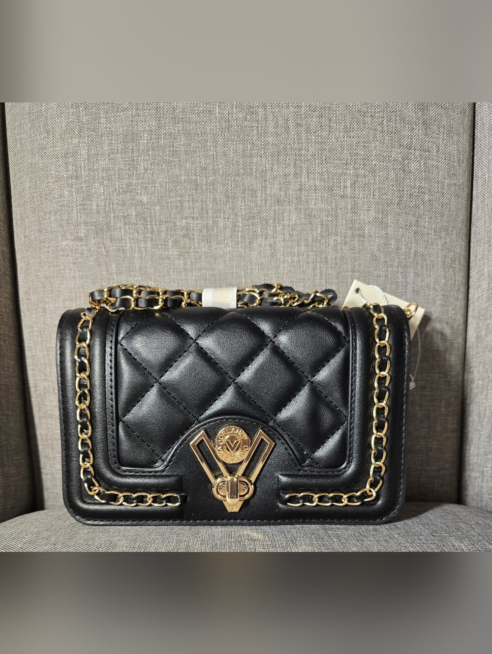 Elegant Black Quilted Chain Bag - Picture 10 of 16